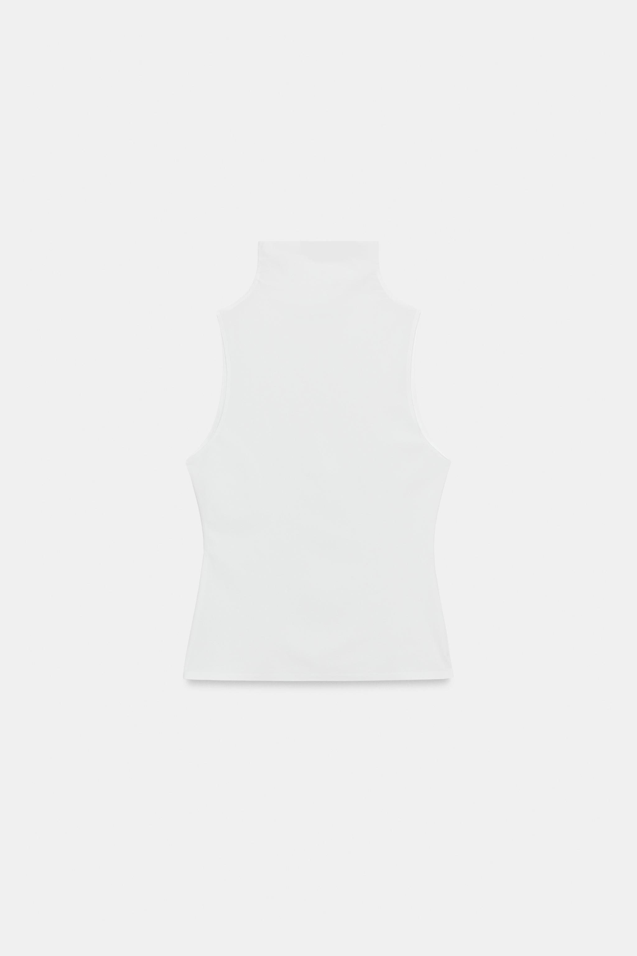 HIGH COLLAR TOP